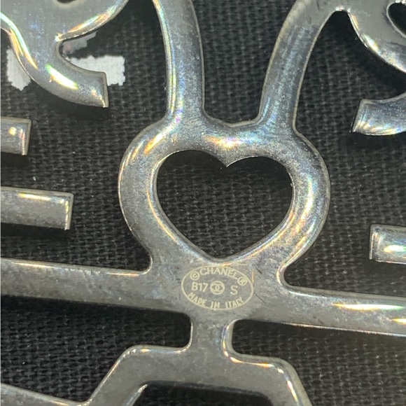 Authentic Chanel Cat Pendant with Authentication Card - Picture 6 of 17